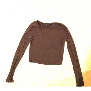 Brandy Melville long sleeve crop